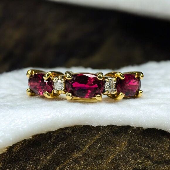 14K Gold- Natural Ruby & Diamond Ring -Size 6.25- .83CTTW -Oval- HIGH CLARITY-2g - Picture 4 of 16